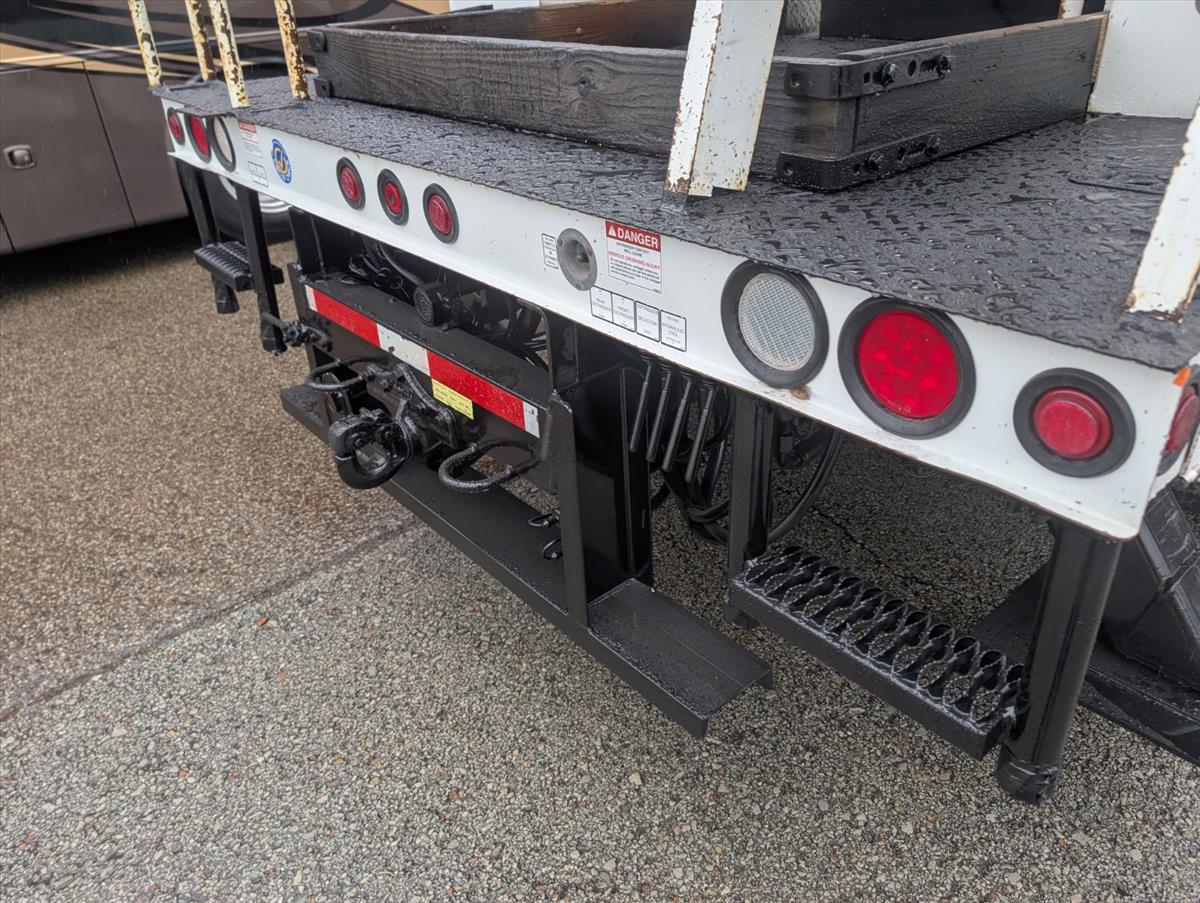 2011 INTERNATIONAL 4000 42