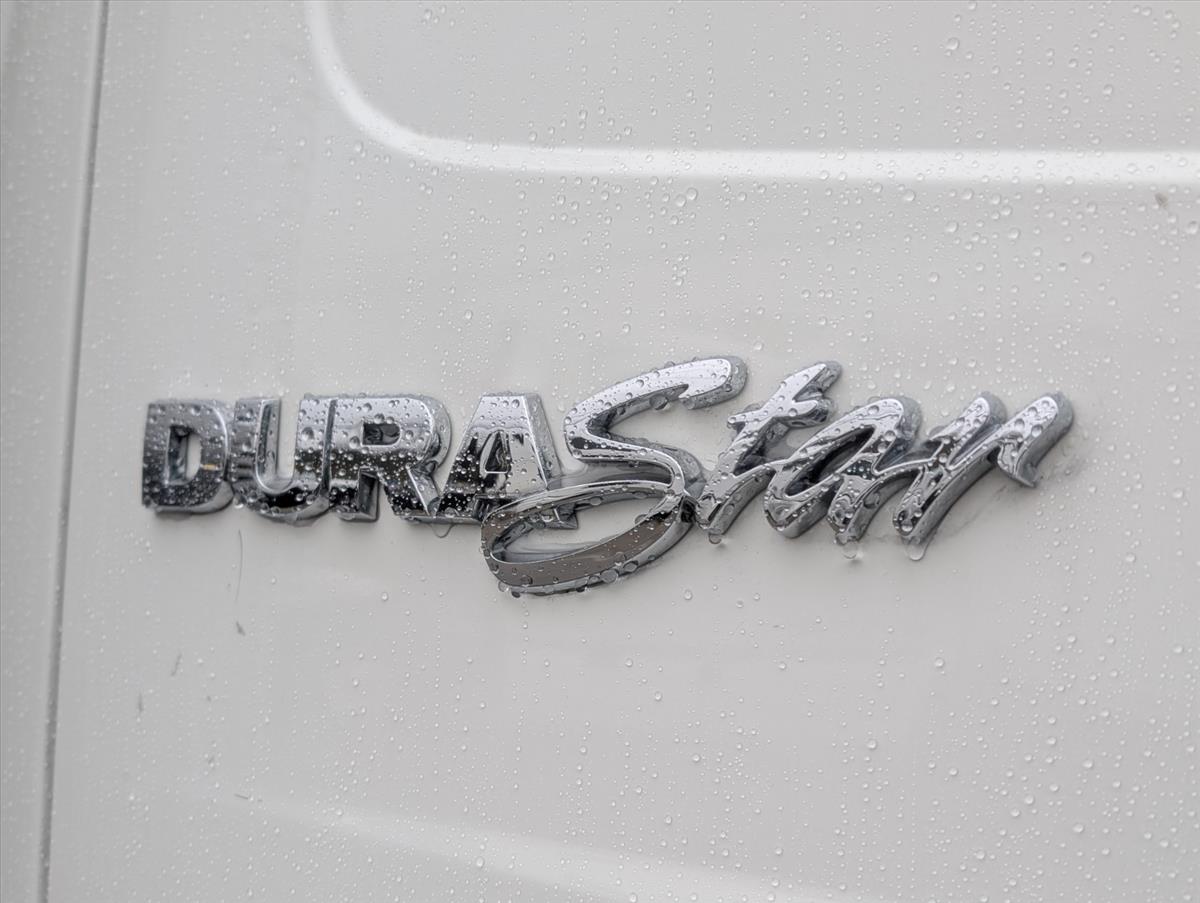 2011 INTERNATIONAL 4000 19