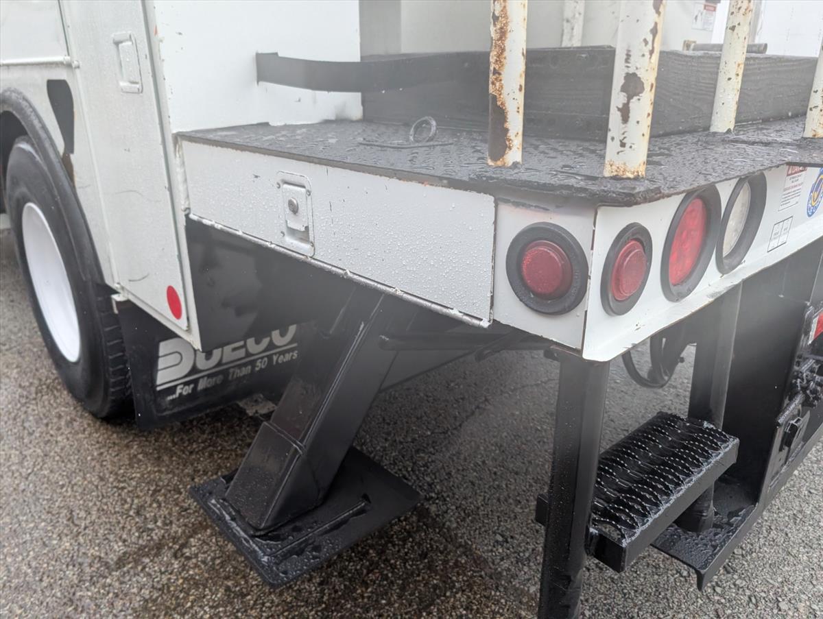 2011 INTERNATIONAL 4000 51