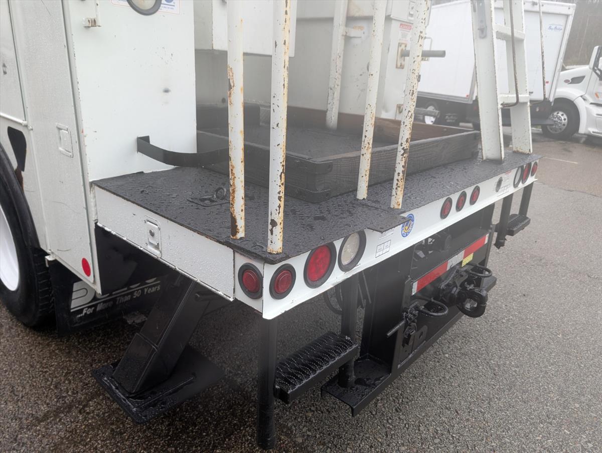 2011 INTERNATIONAL 4000 50