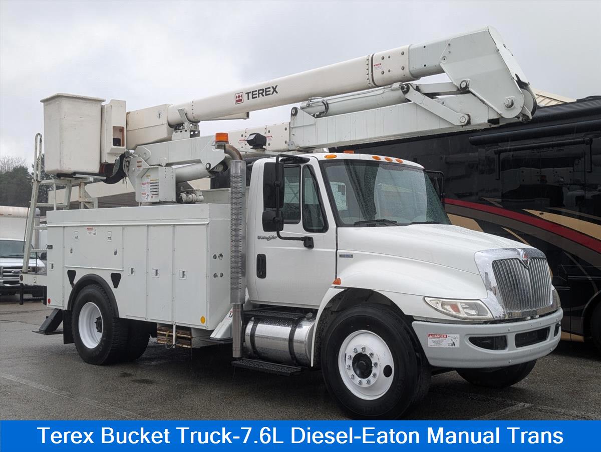 2011 INTERNATIONAL 4000 1