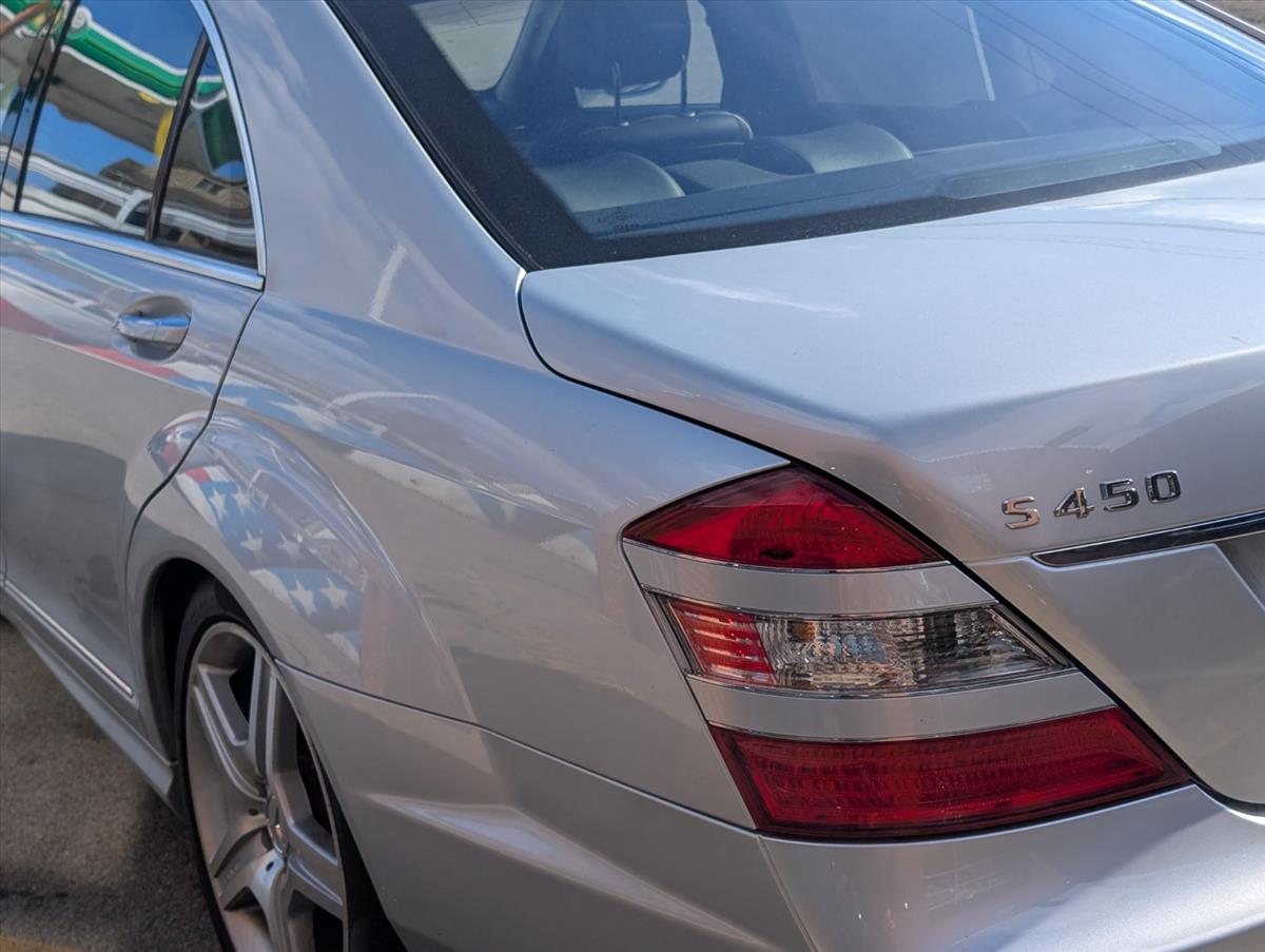 2009 Mercedes-Benz S-Class 26