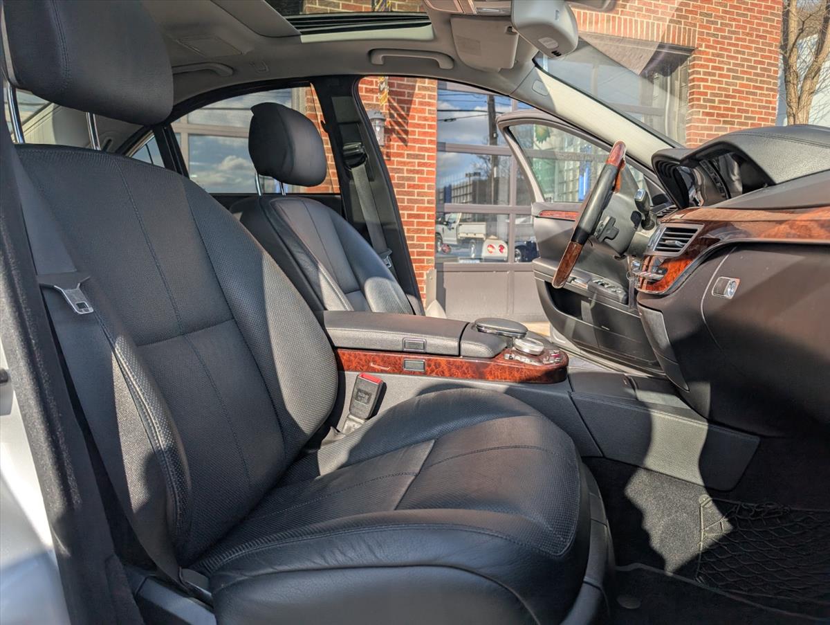 2009 Mercedes-Benz S-Class 68