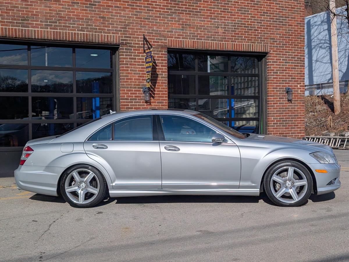 2009 Mercedes-Benz S-Class 8