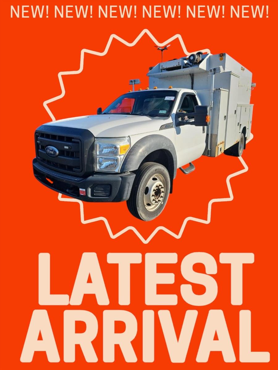 2011 Ford Super Duty F-550 DRW 1