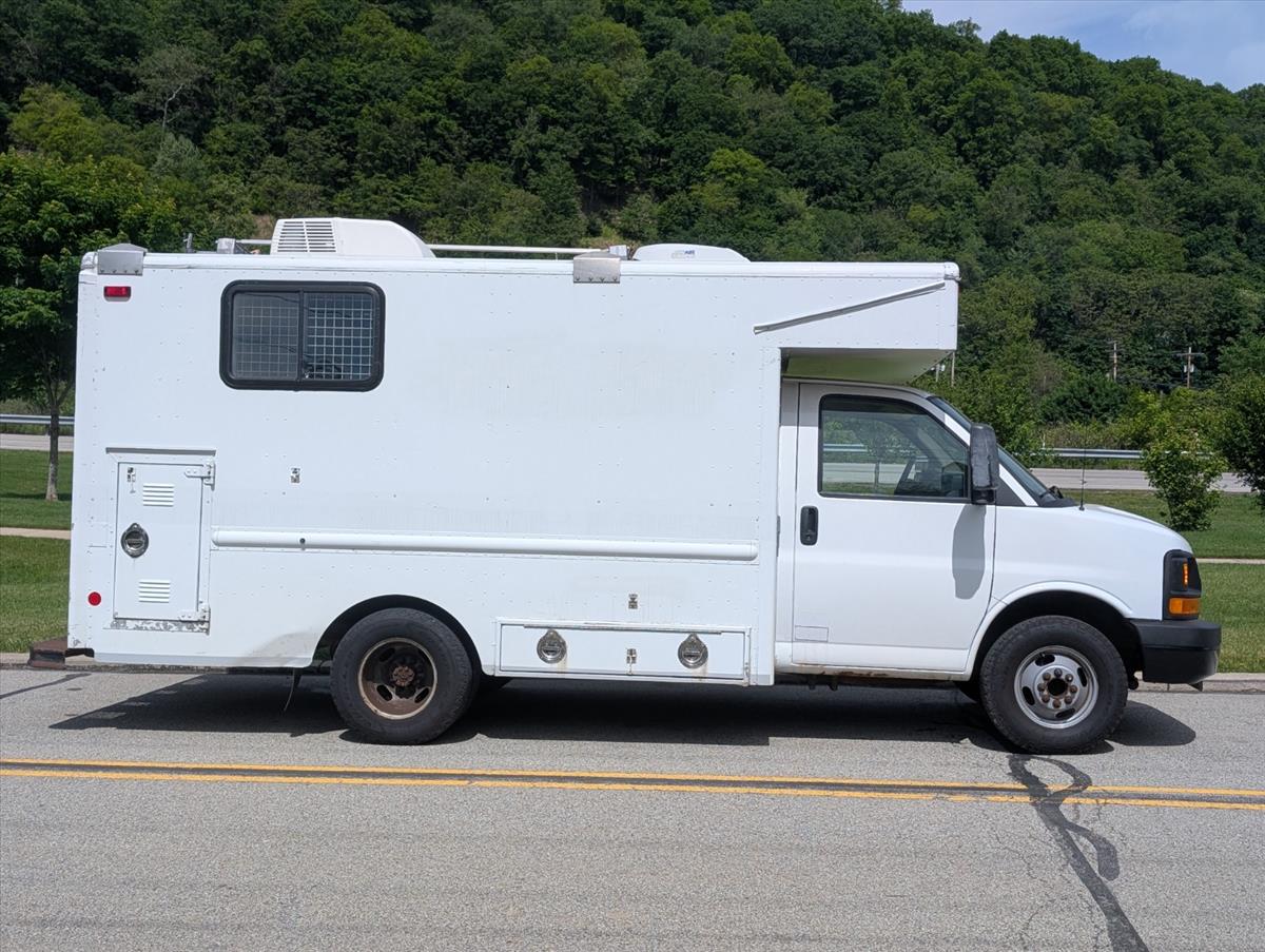 2008 Chevrolet Express Commercial Cutaway 5