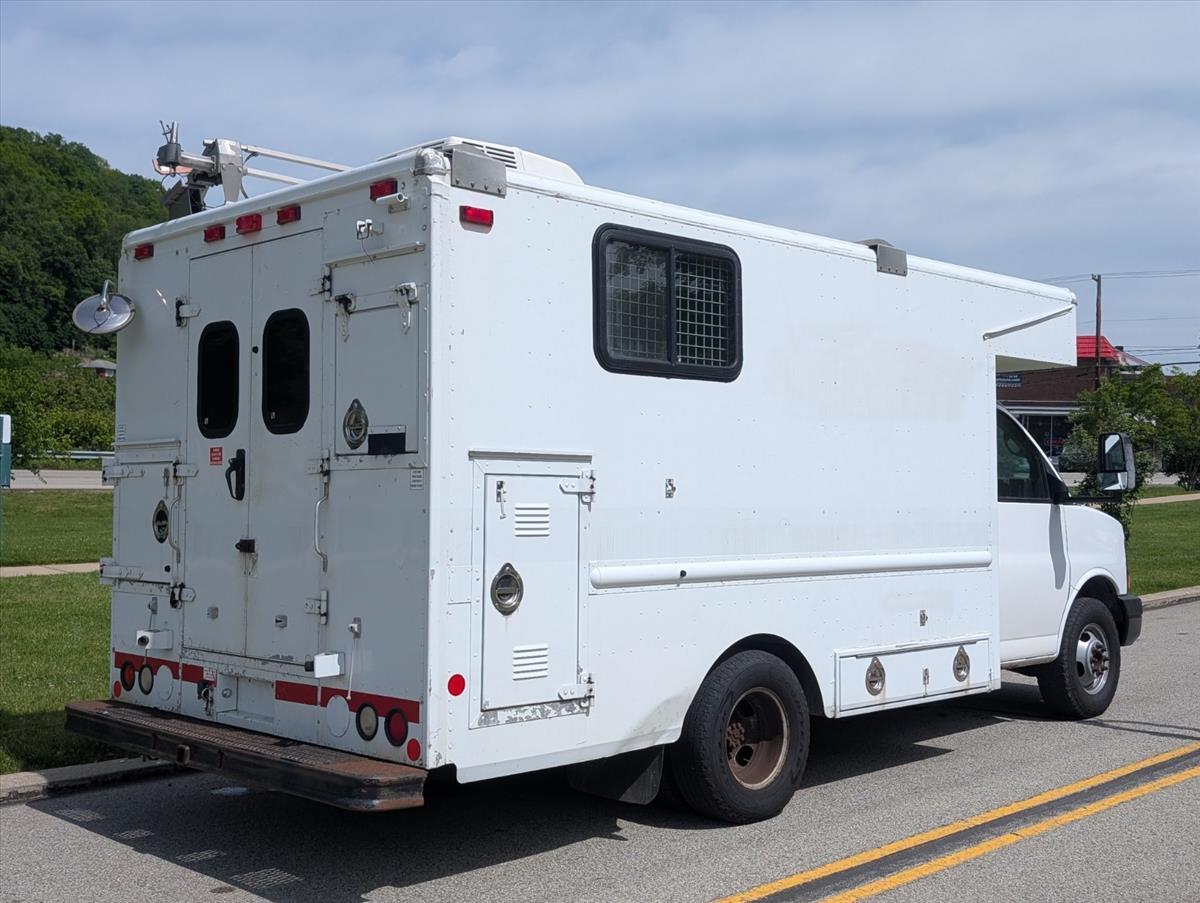 2008 Chevrolet Express Commercial Cutaway 4