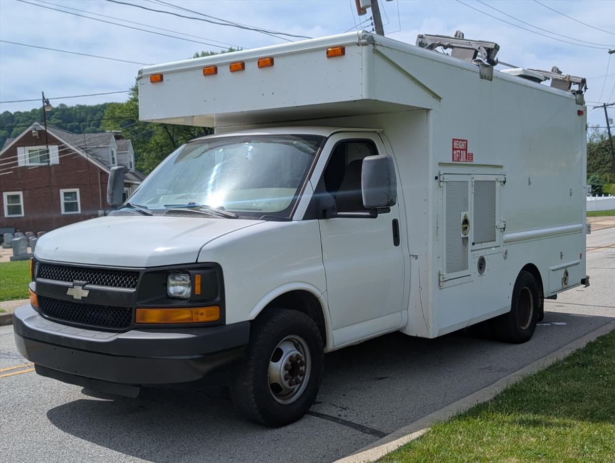 2008 Chevrolet Express Commercial Cutaway 11