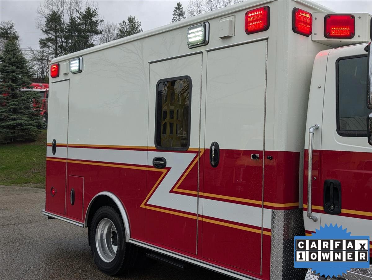 2015 International 4300 19