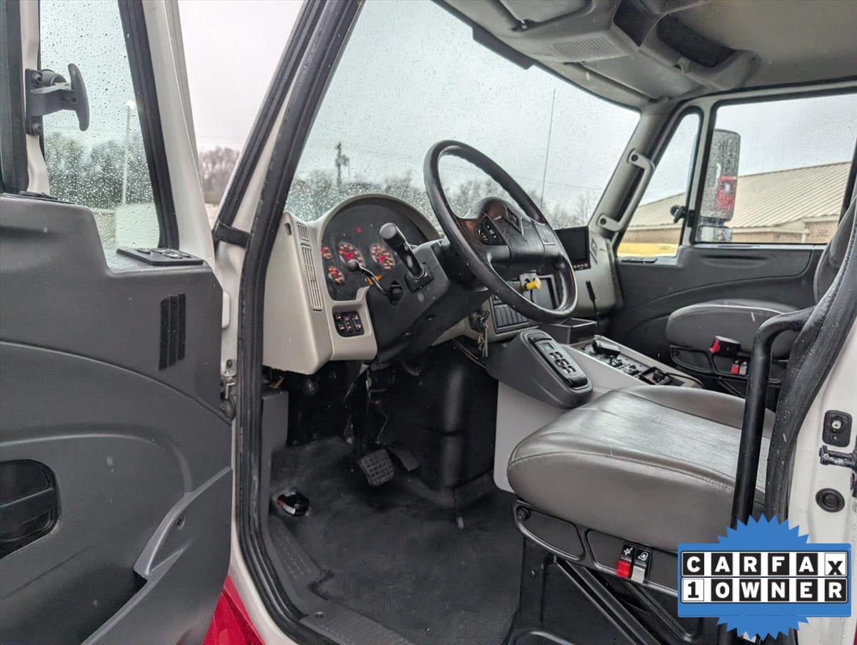 2015 International 4300 162