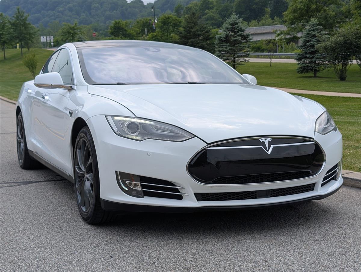 2014 Tesla Model S 3