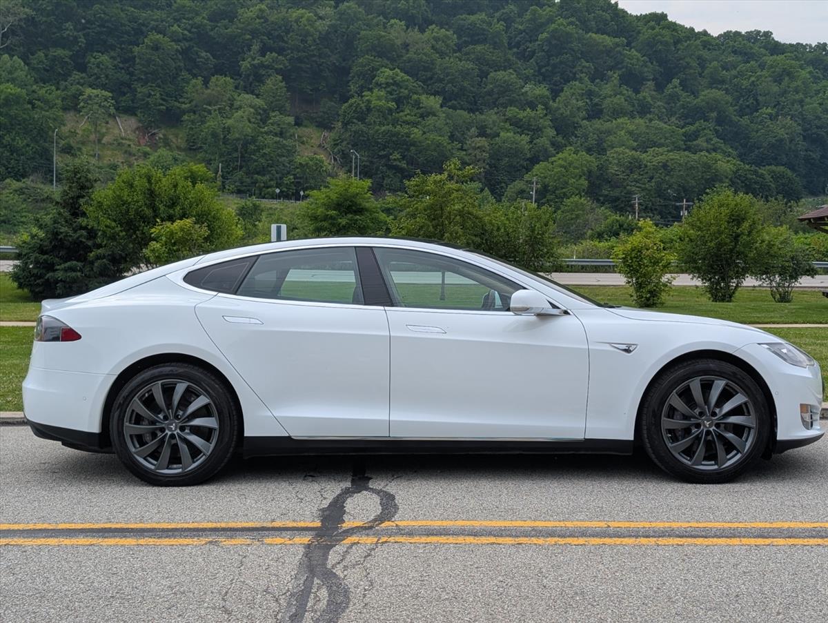 2014 Tesla Model S 5