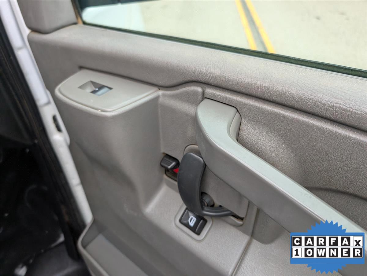 2018 Chevrolet Express 102