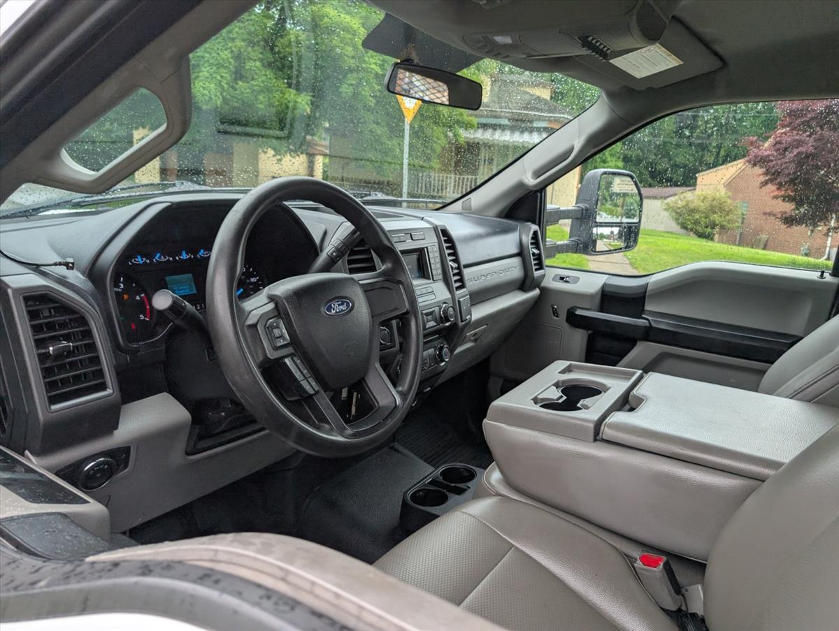 2017 Ford Super Duty F-550 DRW 56