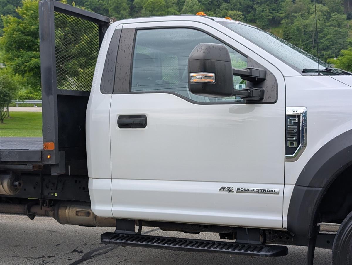 2017 Ford Super Duty F-550 DRW 19