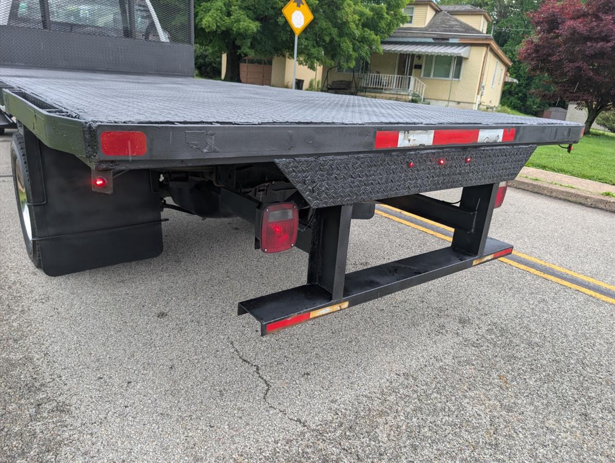 2017 Ford Super Duty F-550 DRW 46