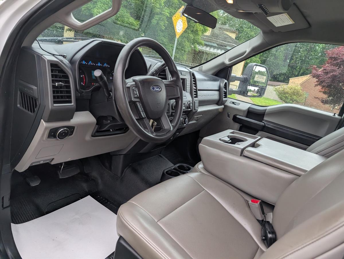 2017 Ford Super Duty F-550 DRW 58