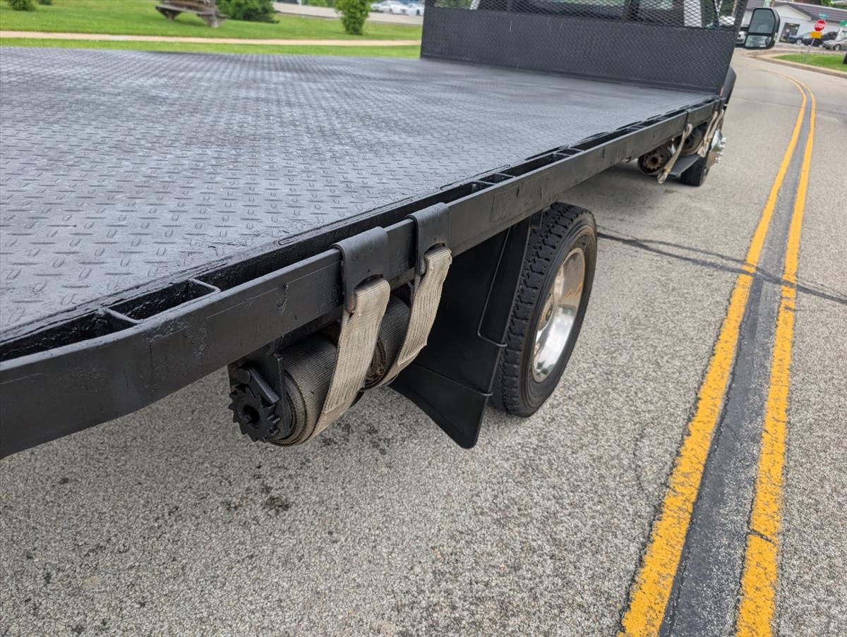 2017 Ford Super Duty F-550 DRW 44