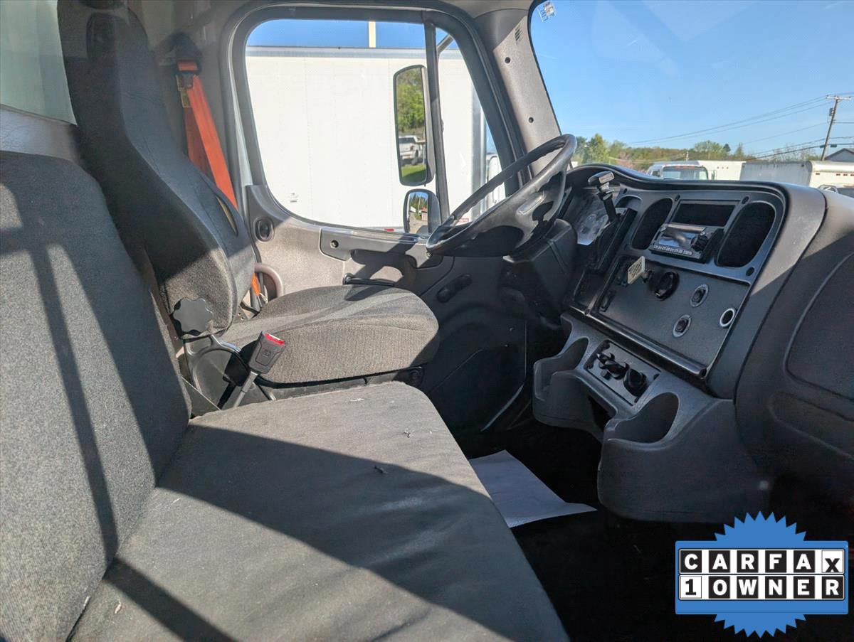 2017 Freightliner M2 106 14