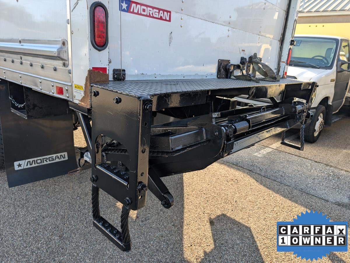 2017 Freightliner M2 106 34