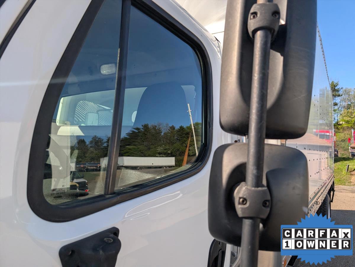 2017 Freightliner M2 106 59