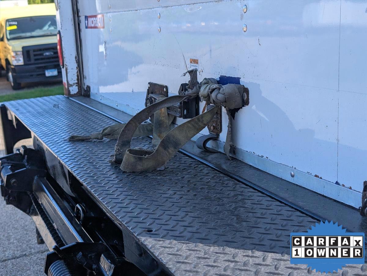 2017 Freightliner M2 106 29