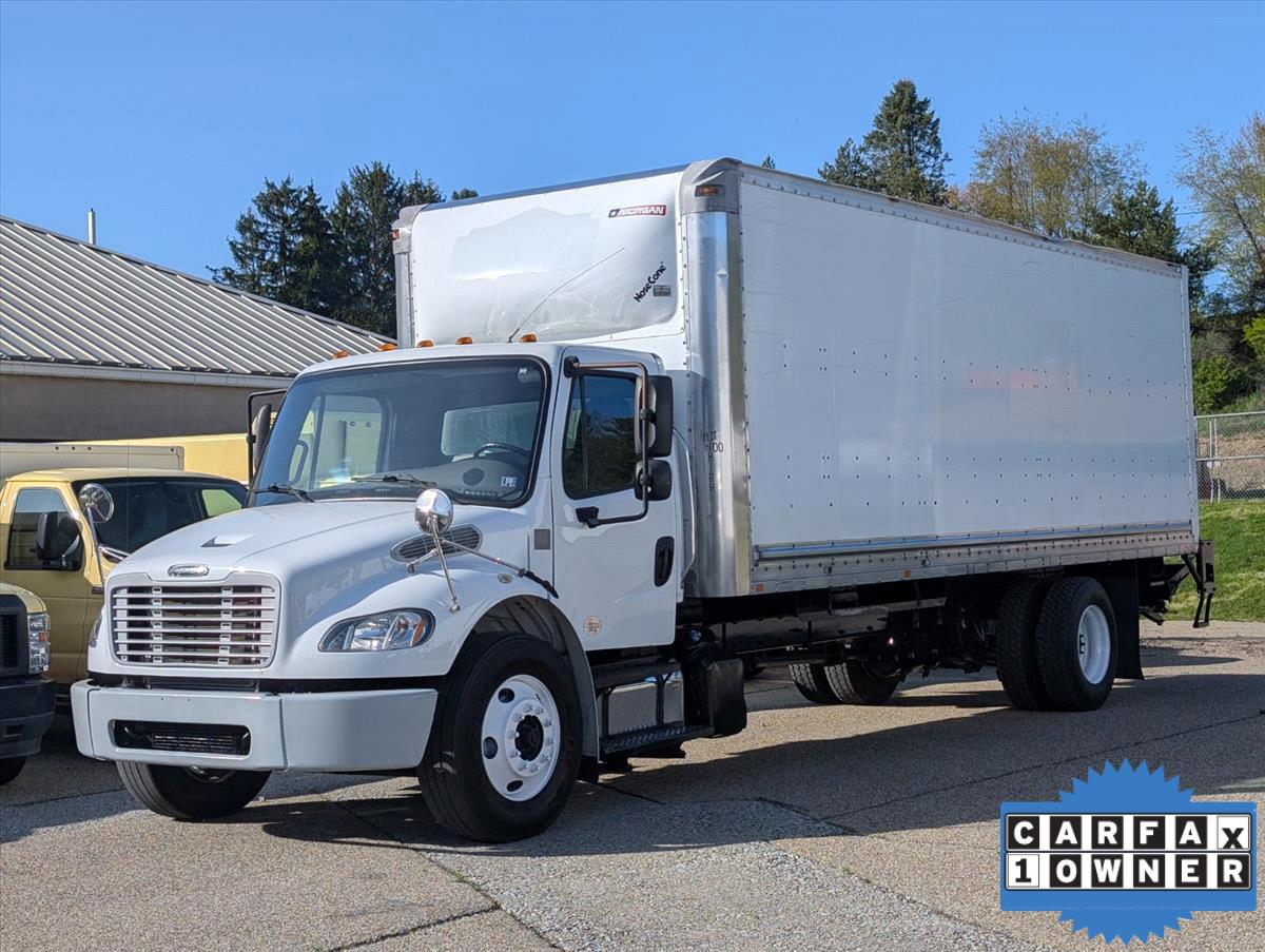 2017 Freightliner M2 106 1