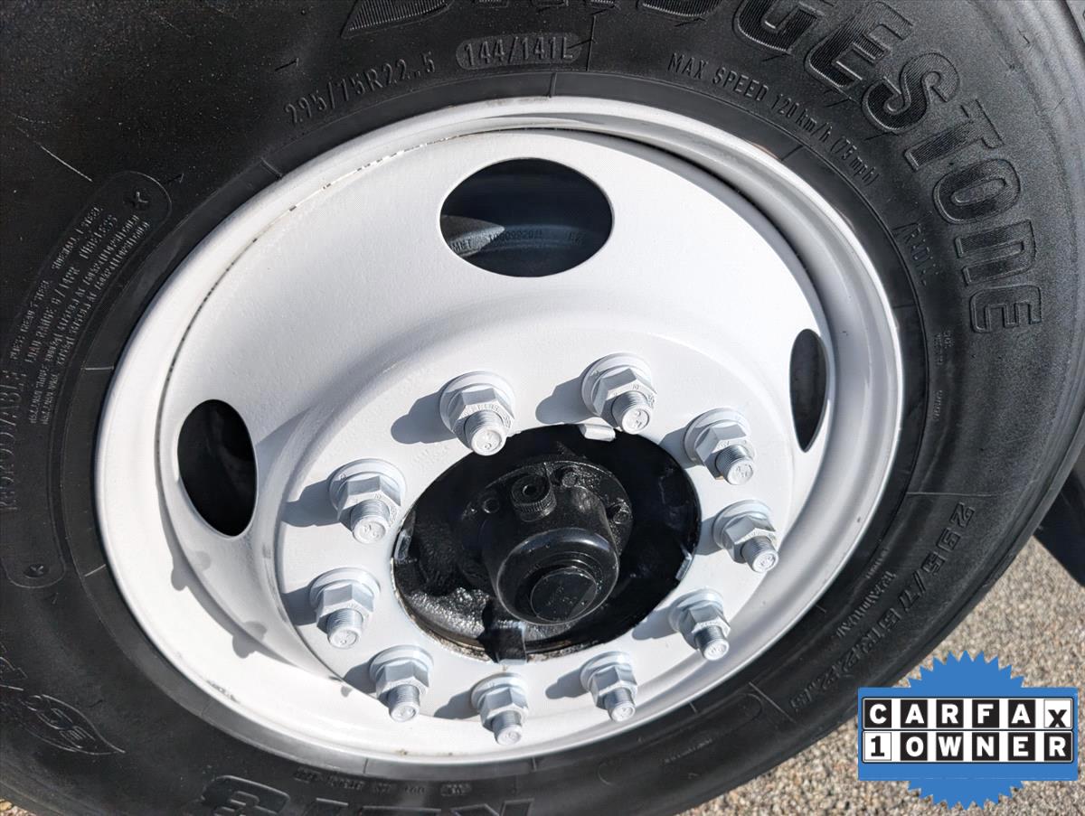 2017 Freightliner M2 106 11