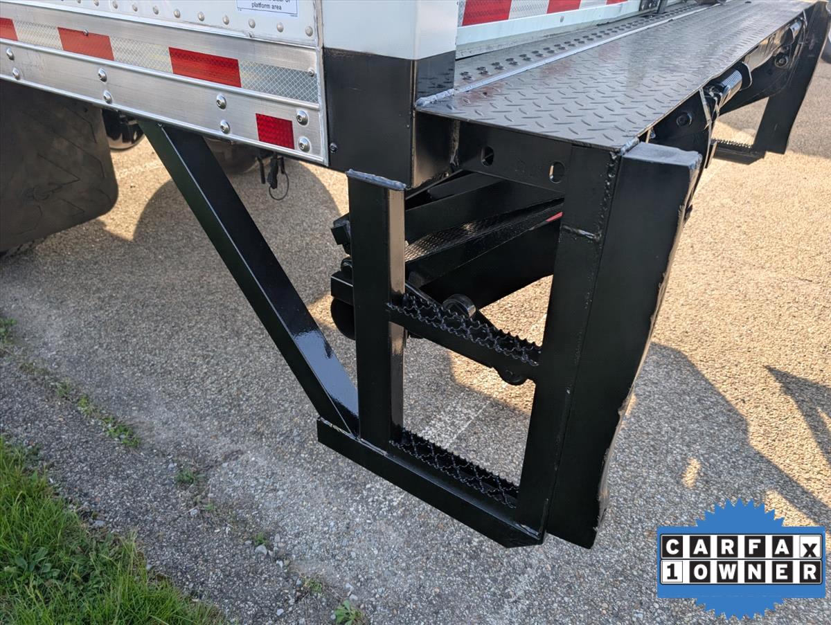 2021 Ford F-650 44