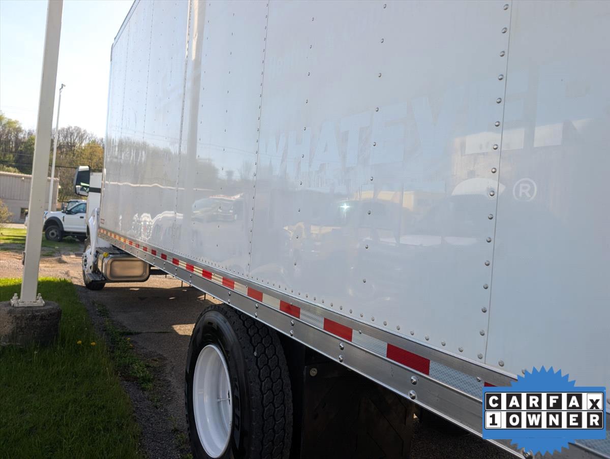 2021 Ford F-650 38
