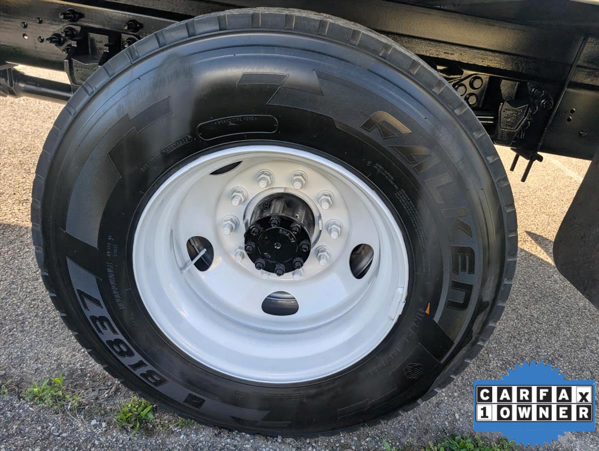 2021 Ford F-650 42