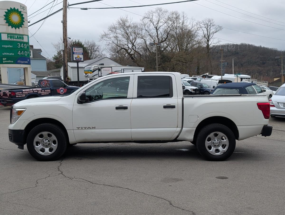 2017 Nissan Titan 9