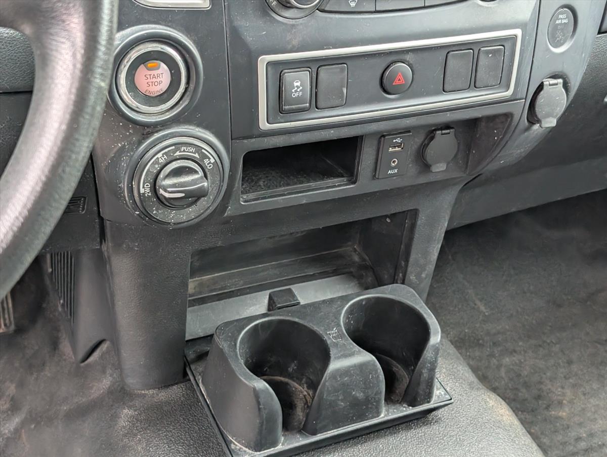 2017 Nissan Titan 22