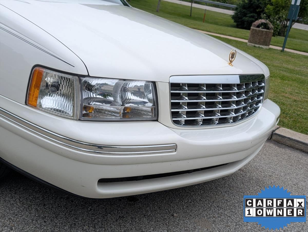 1999 Cadillac DeVille 17