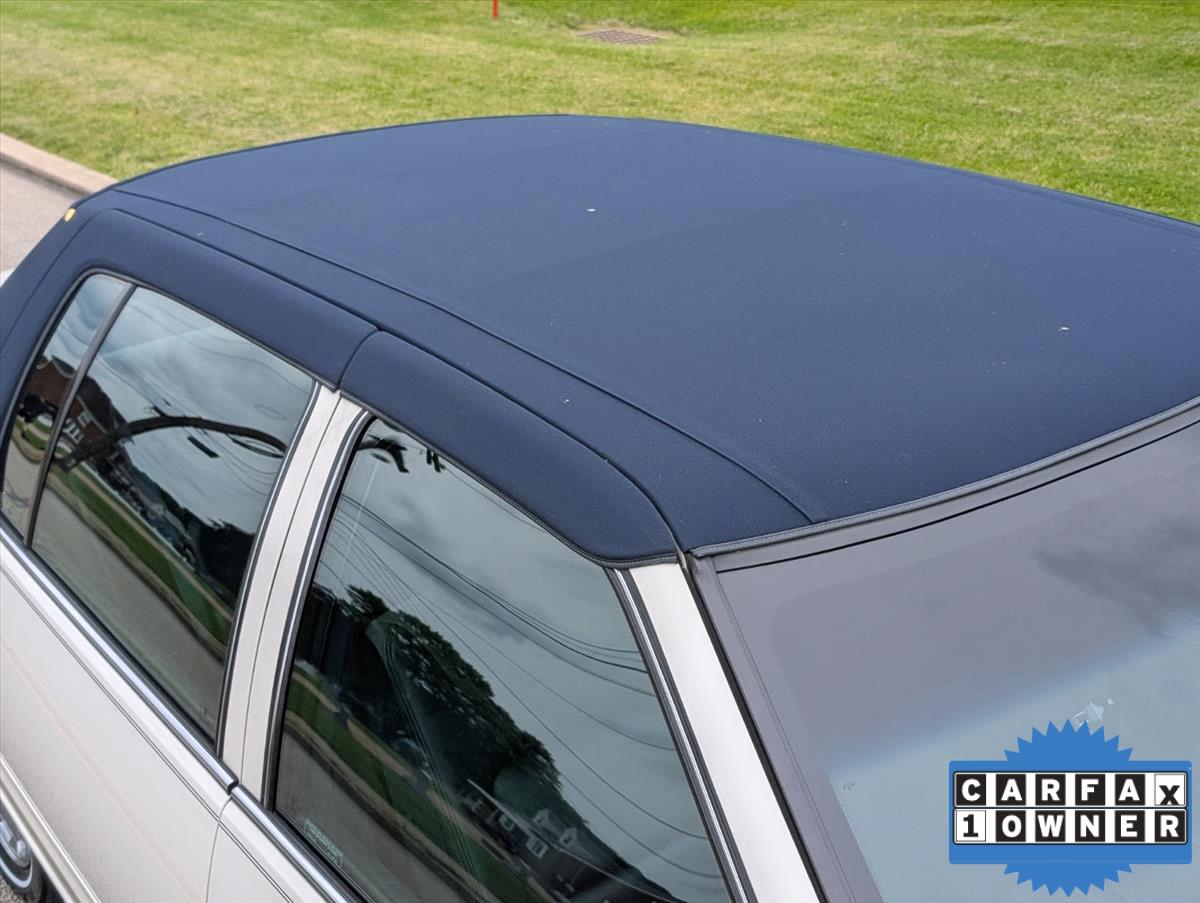 1999 Cadillac DeVille 22
