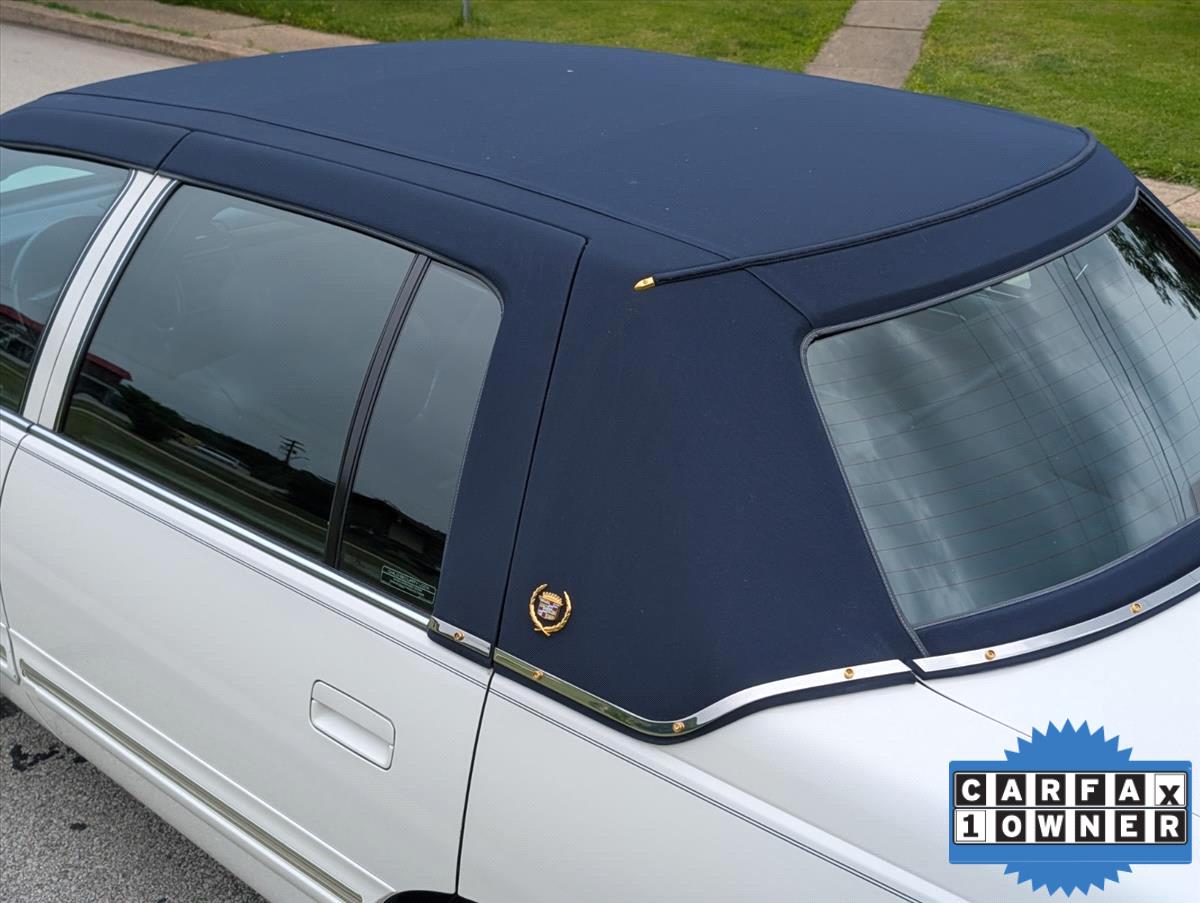 1999 Cadillac DeVille 34