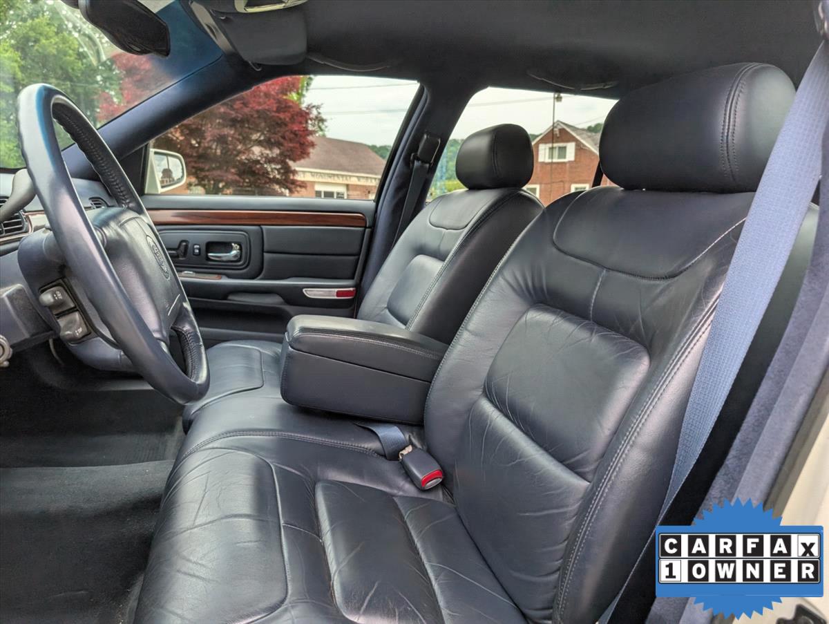 1999 Cadillac DeVille 44