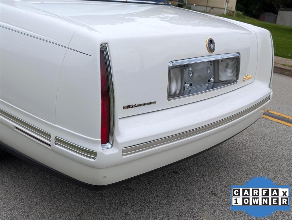 1999 Cadillac DeVille 31