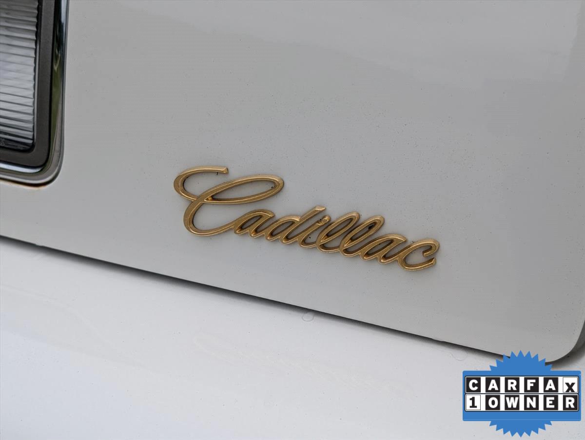 1999 Cadillac DeVille 28