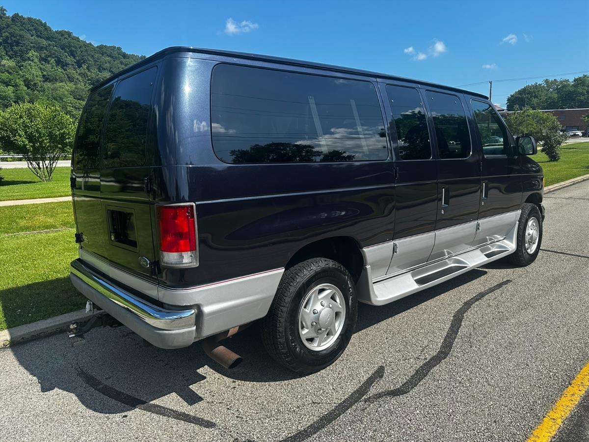 1999 Ford E-350 3