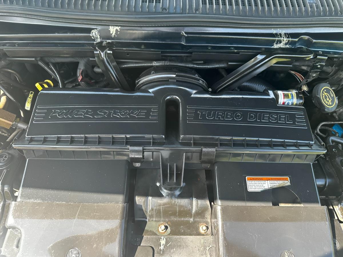 1999 Ford E-350 82