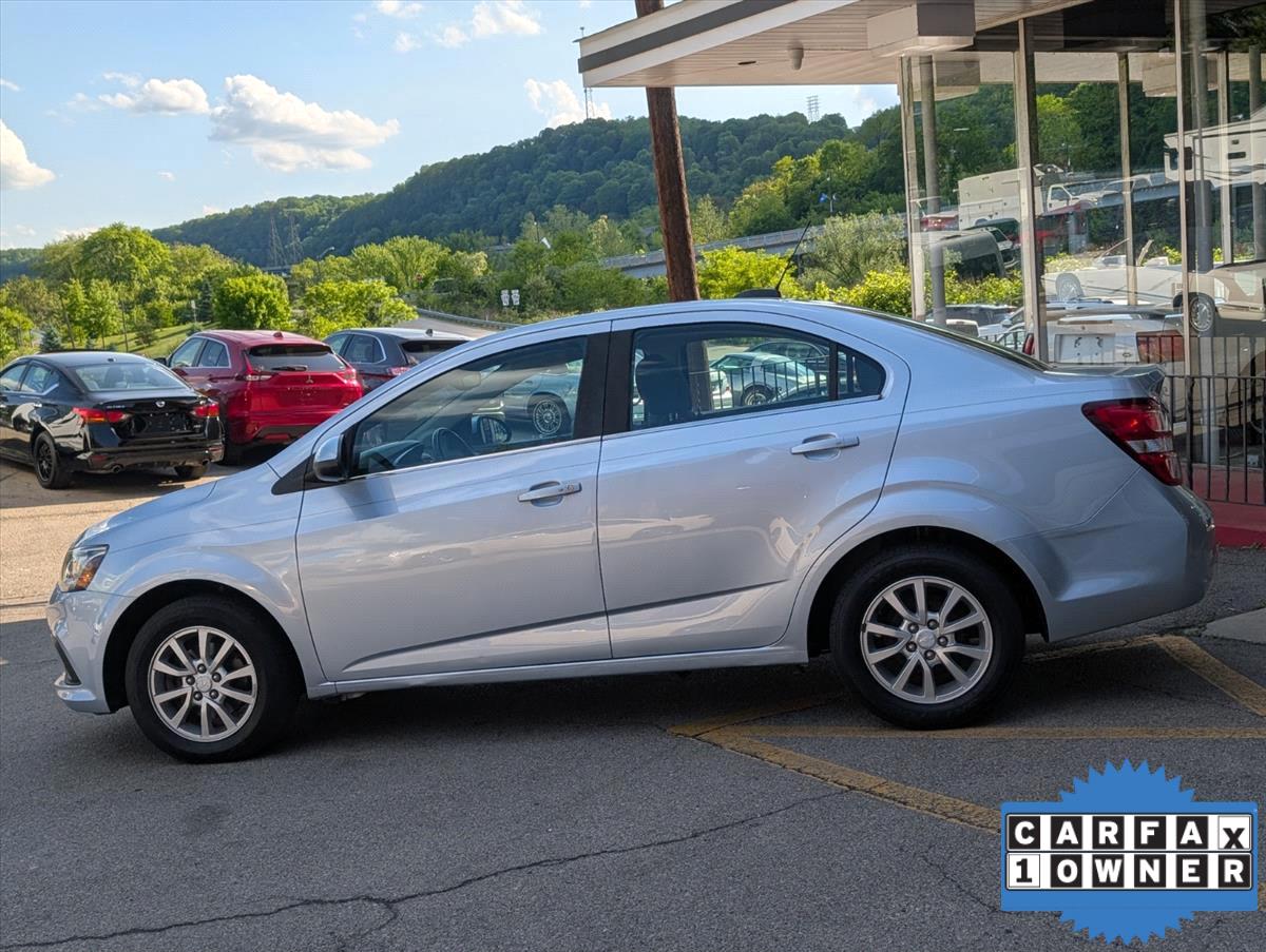 2017 Chevrolet Sonic 4
