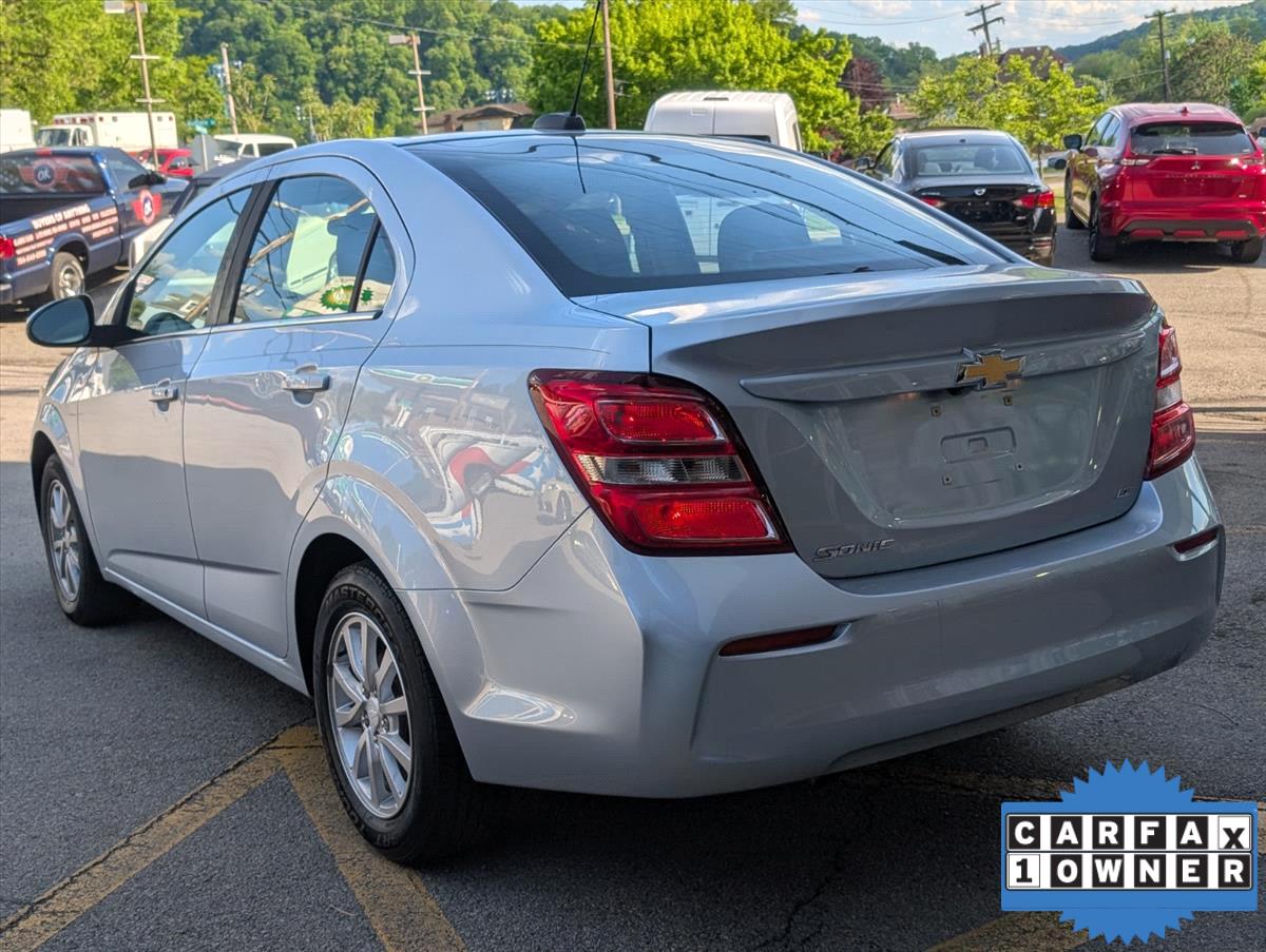 2017 Chevrolet Sonic 5
