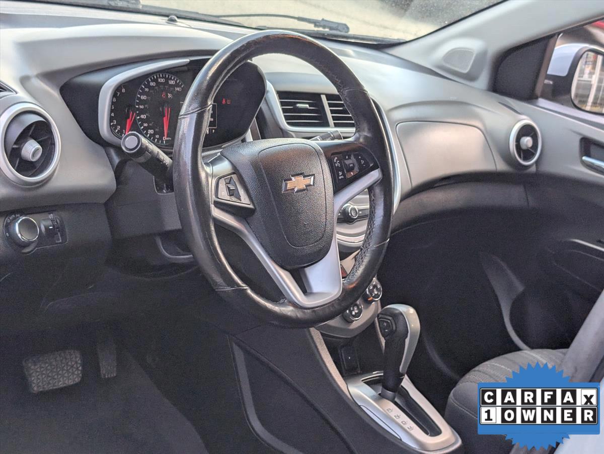 2017 Chevrolet Sonic 17