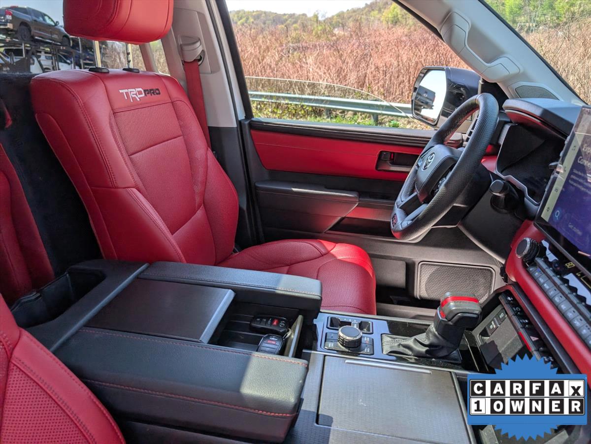 2023 Toyota Sequoia 32