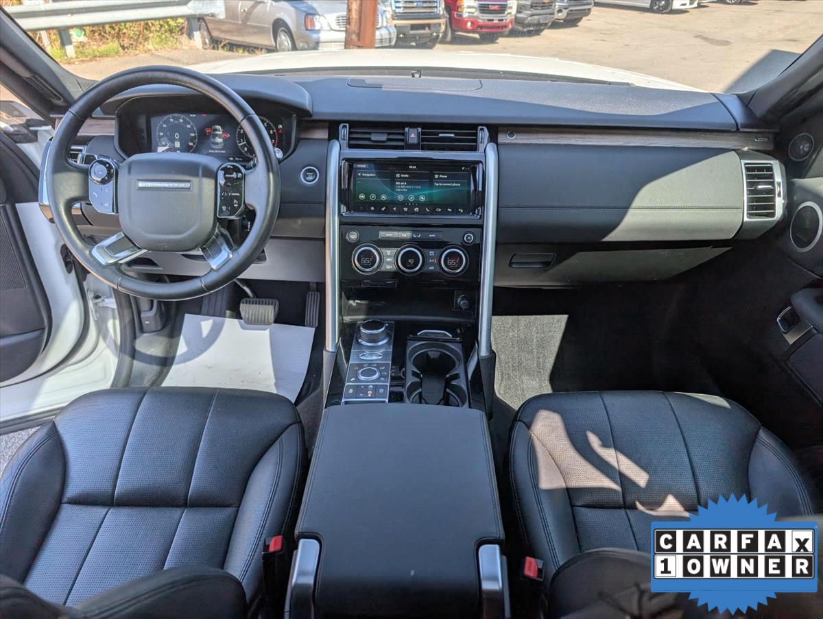 2019 Land Rover Discovery 34