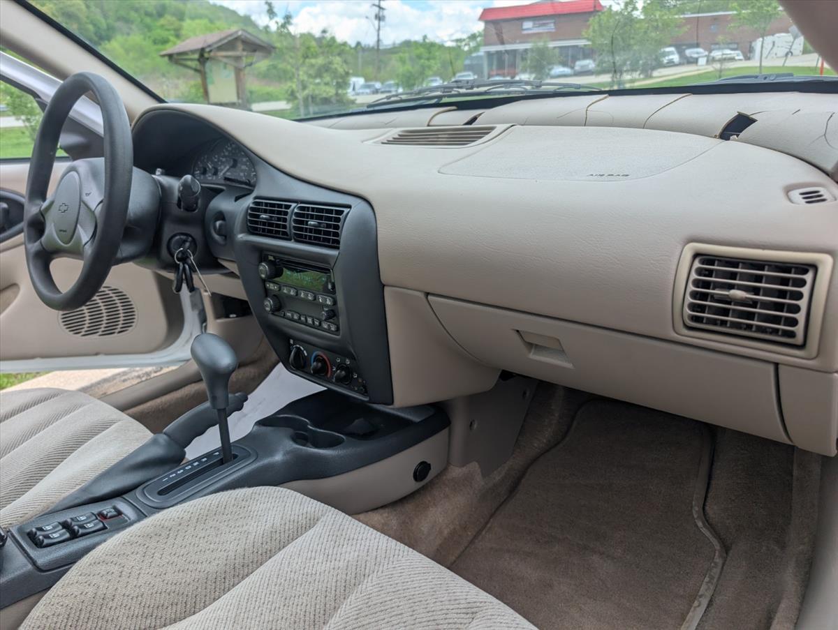 2004 Chevrolet Cavalier 64