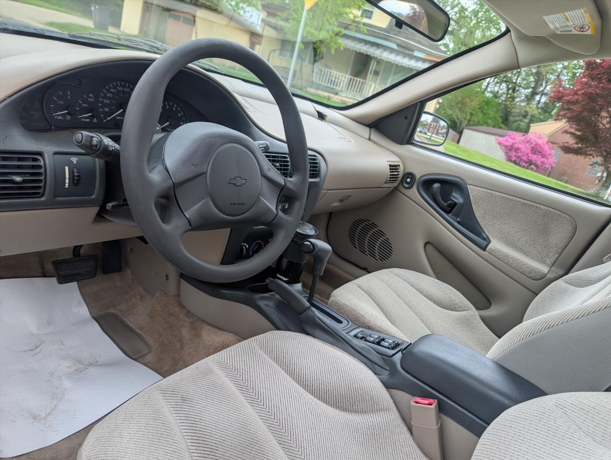 2004 Chevrolet Cavalier 36