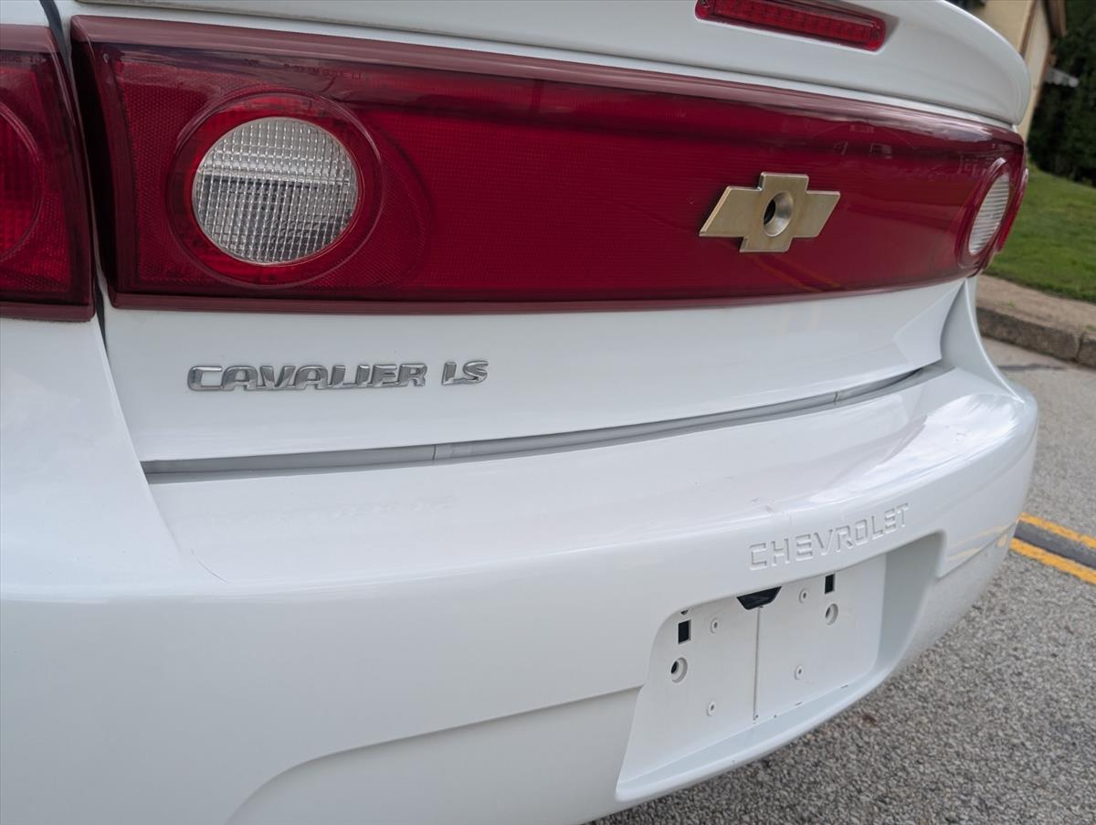 2004 Chevrolet Cavalier 18