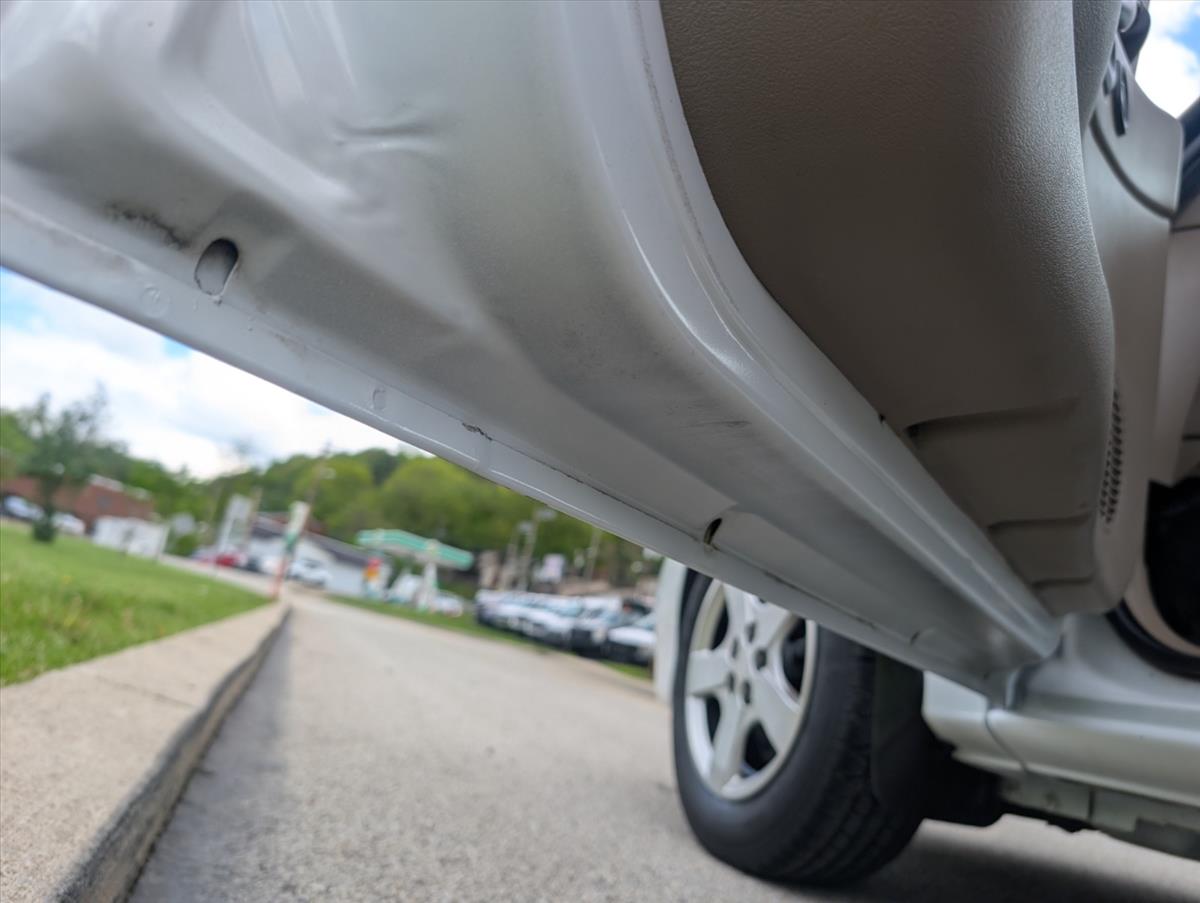 2004 Chevrolet Cavalier 40